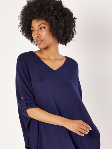 Robe Apricot en bleu