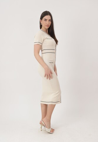 Robes en maille Elara en beige