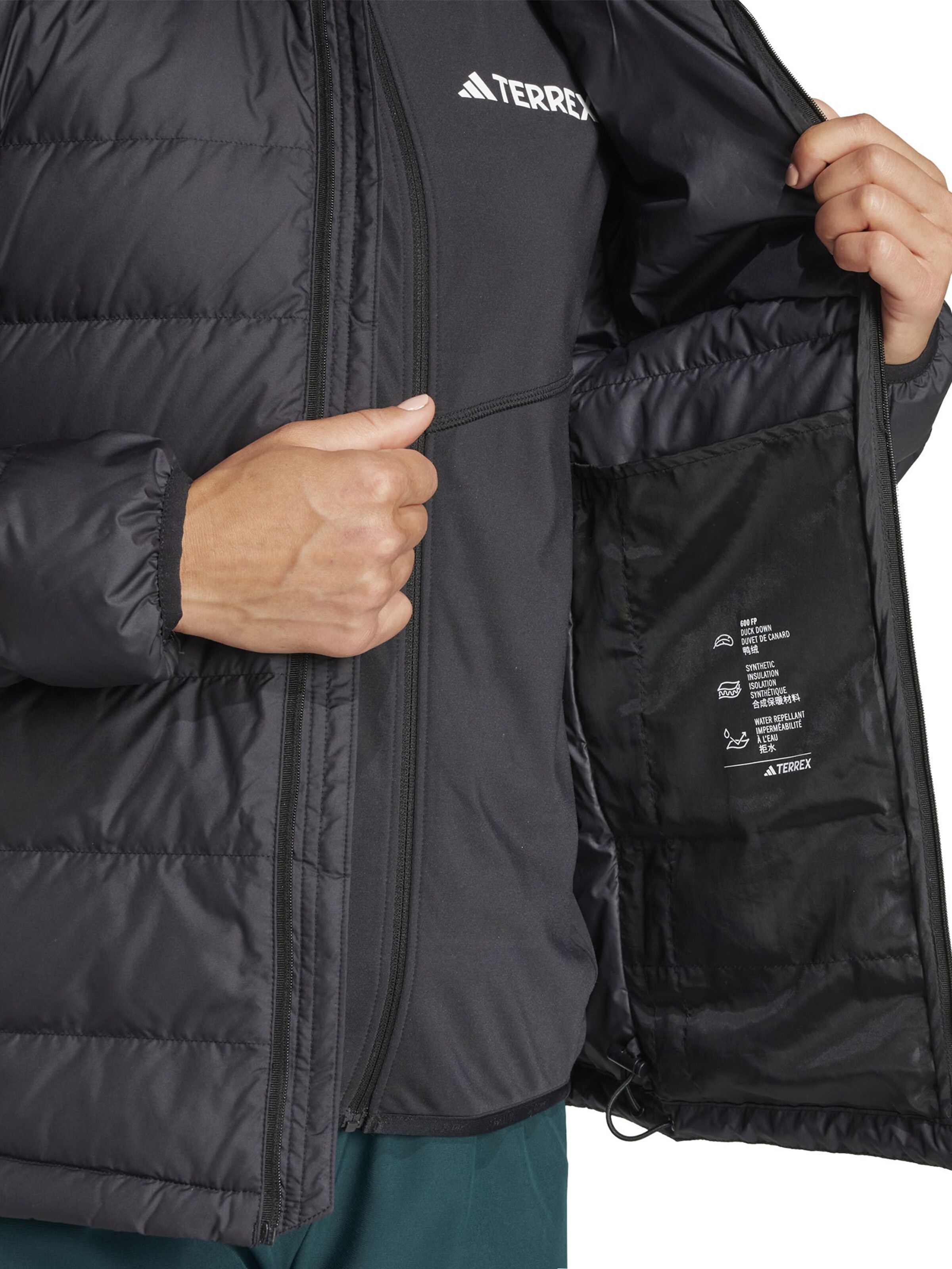 ADIDAS TERREX - Chaqueta de montaña en negro