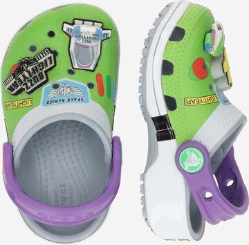 jauktas krāsas Crocs Vaļējas kurpes 'Toy Story Buzz Classic'
