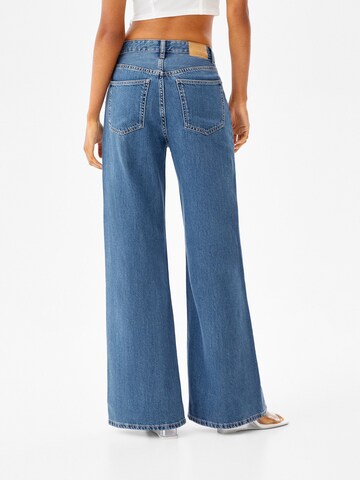 Wide leg Jeans de la Bershka pe albastru