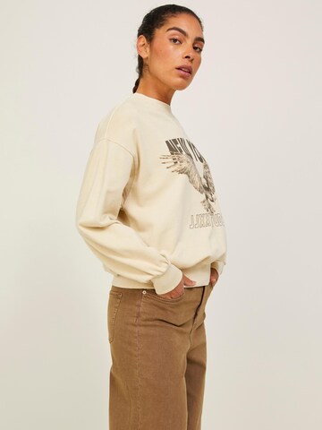 JJXX Sweatshirt 'Dee' in Beige