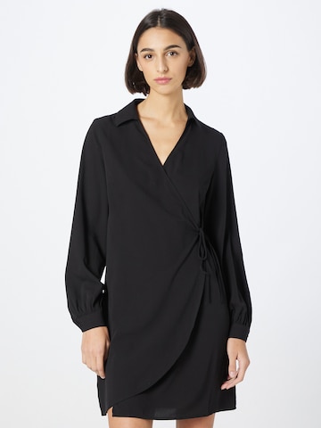 PIECES - Vestido 'AURA' en negro: frente