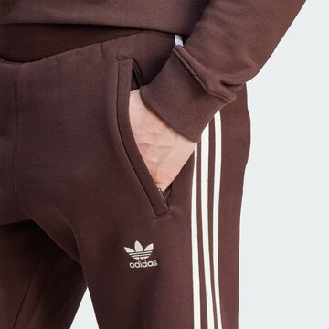ADIDAS ORIGINALS Tapered Hose 'Adicolor Classics' in Braun