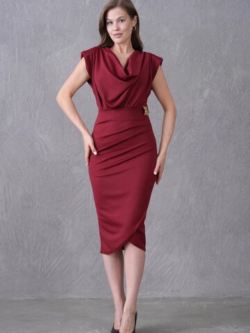 WOMAN VISION Jurk in Rood: voorkant