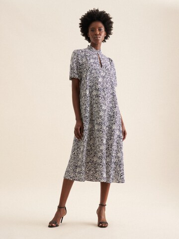 Robe 'Schwarze Rose' SEIDENSTICKER en bleu