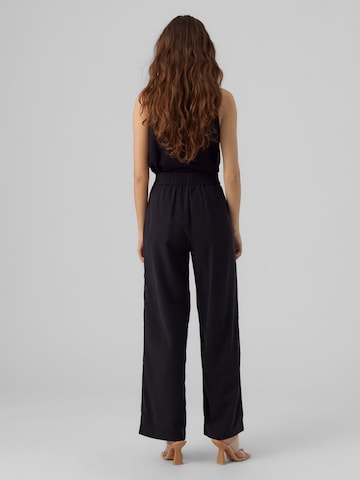 Wide leg Pantaloni 'CARMEN' di VERO MODA in nero