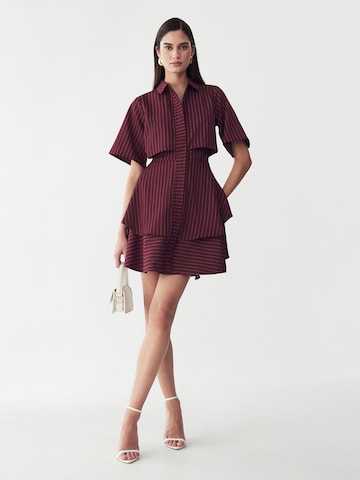 Willa Jurk in Rood