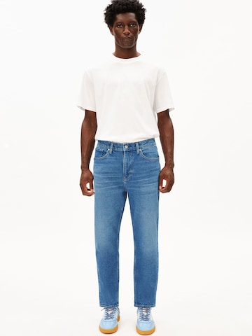 ARMEDANGELS Loosefit Jeans 'MAAKX' in Blauw: voorkant
