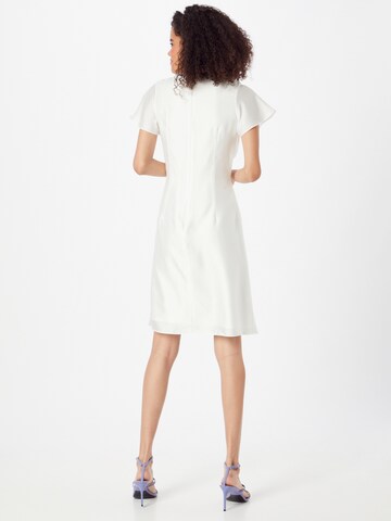 Robe de cocktail SWING en blanc