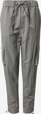Sinned x ABOUT YOU Tapered Cargo Pants 'Marlo' in Green: front
