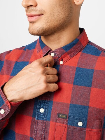 Lee Comfort fit Button Up Shirt in Red