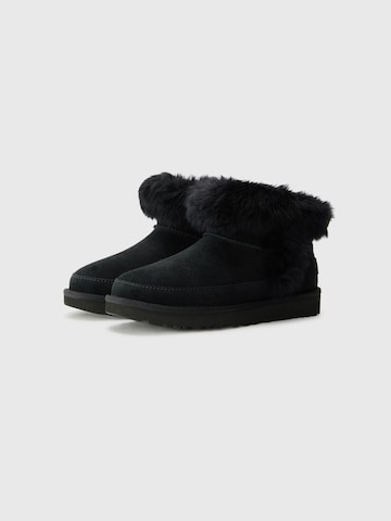 UGG Bootsit 'Classic Ultra Mini' värissä musta