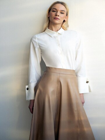 Jupe Touche Prive en beige