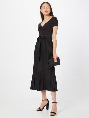 Robe de cocktail 'Erynn' GUESS en noir