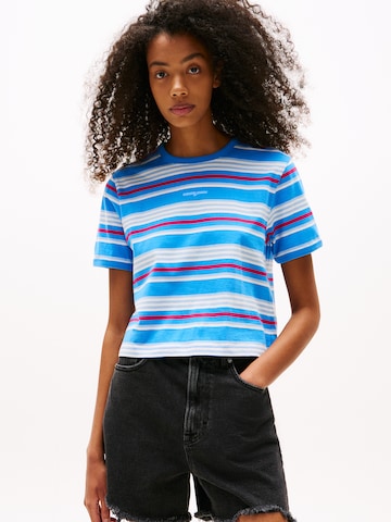 Tommy Jeans Тениска в синьо: отпред