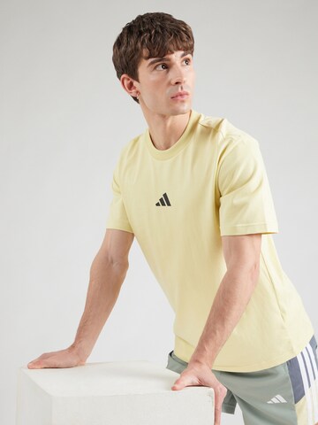 ADIDAS SPORTSWEAR Функциональная футболка в Желтый: спереди