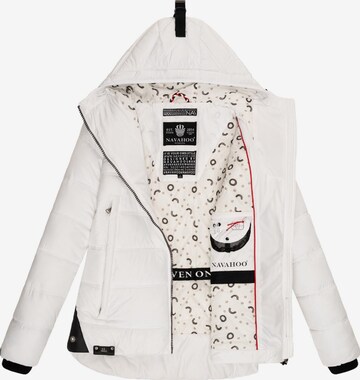 Veste d’hiver 'Renesmee' NAVAHOO en blanc