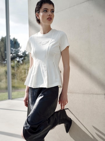 I want the moon Shirt 'ELEVATE Mona' in White