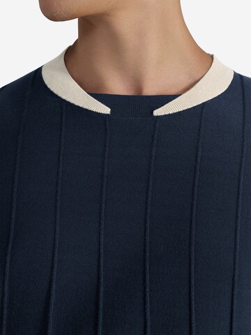 Vantory Sweater in Blue