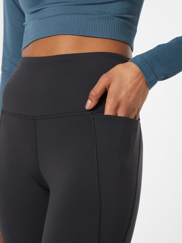 Reebok Skinny Sportbroek in Zwart