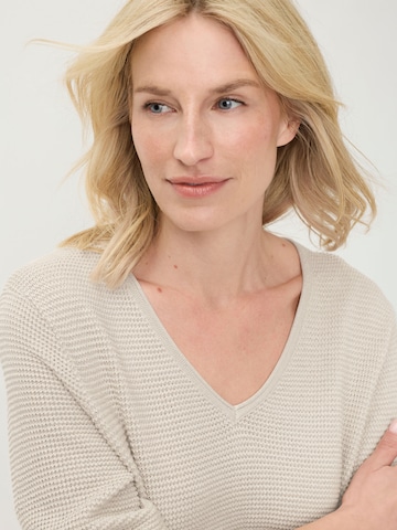 Olsen Pullover gerade Passform, kleine Seitenschlitze für mehr Bewegungsfreiheit in Beige