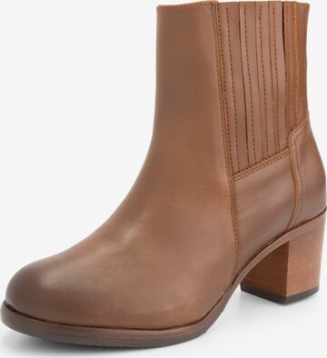 Mysa Chelsea Boots in Beige: front