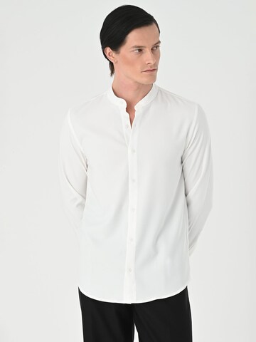 Antioch Slim Fit Skjorte i hvid