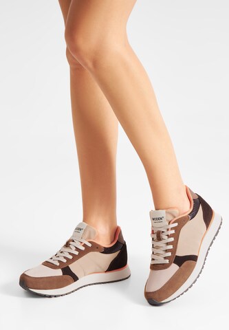 Baskets basses 'Ronja' WODEN en marron : devant