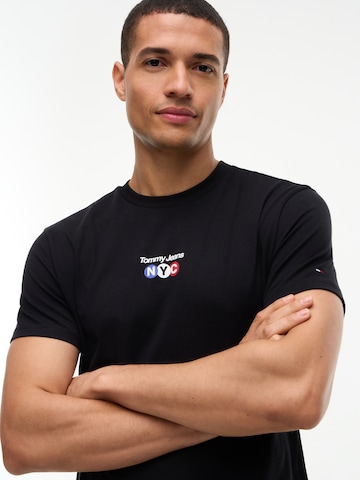 Tricou 'NYC' de la Tommy Jeans pe negru