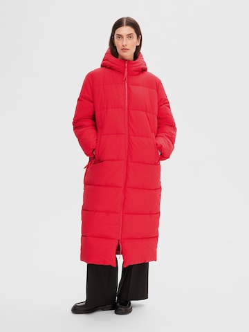 SELECTED FEMME Χειμερινό παλτό 'Janina' σε κόκκινο: μπροστά