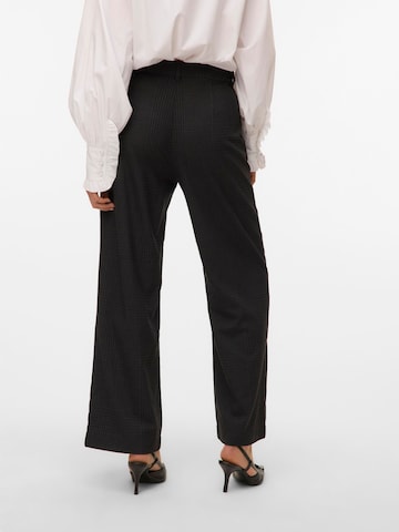 Regular Pantalon 'VMUnnaЄ' VERO MODA en noir