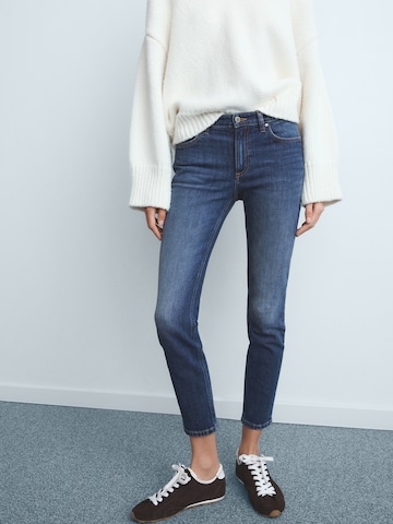 Coupe slim Jean 'NEWISA' MANGO en bleu : devant