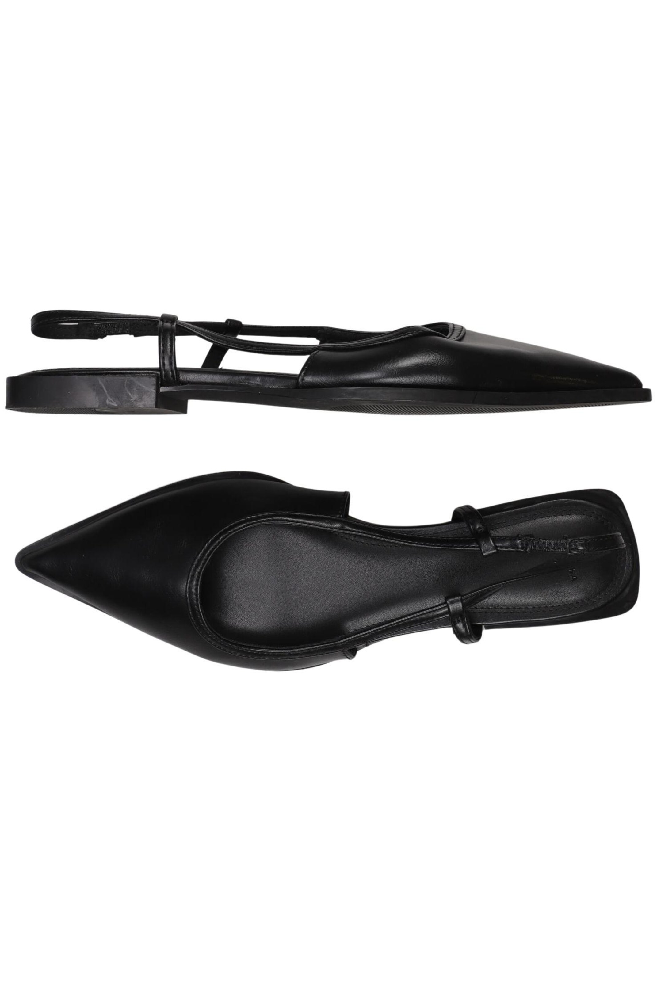 Bershka Flats & Loafers in 39 in Black: front