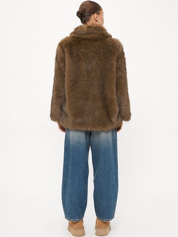 Vero Moda Petite Tussenjas 'VMGLORIA' in Bruin