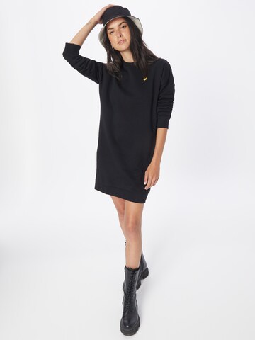 Lyle & Scott Dress in Black