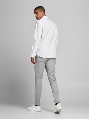 Coupe slim Chemise business 'Joe' JACK & JONES en blanc