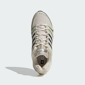 Sneaker bassa 'Adistar Control 5' di ADIDAS ORIGINALS in bianco