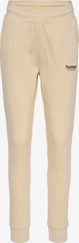 Hummel Tapered Broek in Beige: voorkant