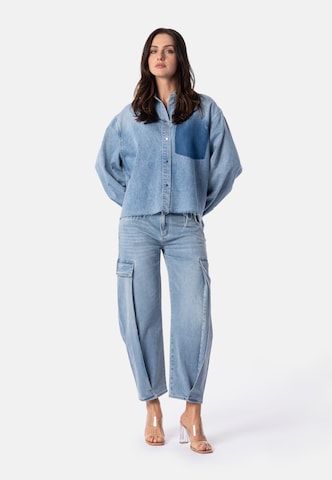 Barrel Jeans cargo 'Masie' di Elias Rumelis in blu