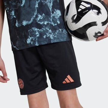 ADIDAS PERFORMANCE Regular Shorts 'FC Bayern München Away 24-25' in Schwarz: Vorderseite