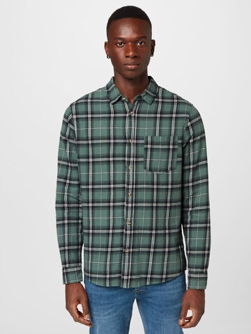 Coupe regular Chemise 'CAMDEN' Cotton On en vert : devant