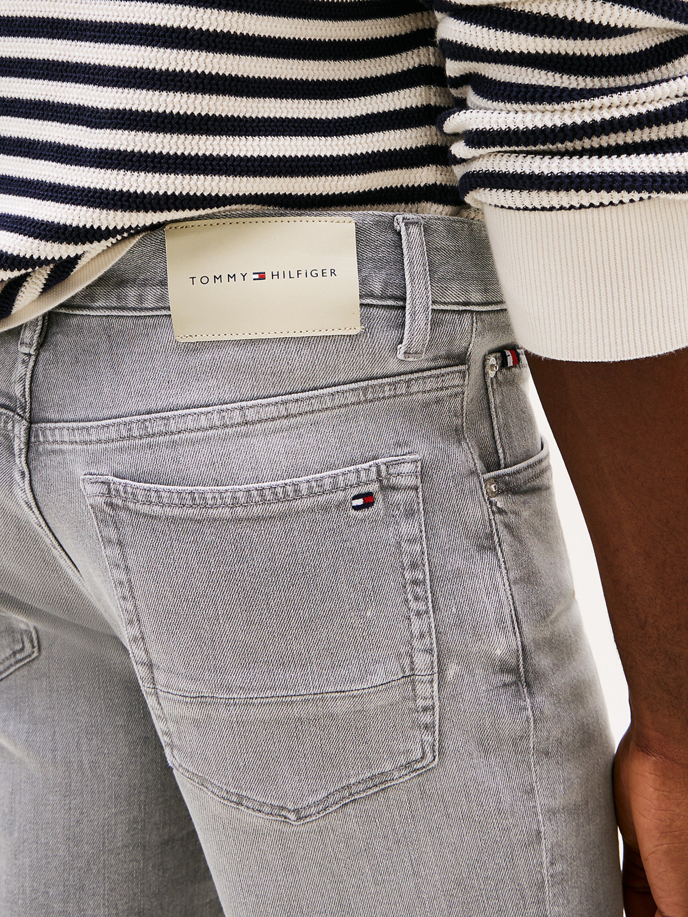Regular Jean TOMMY HILFIGER en gris