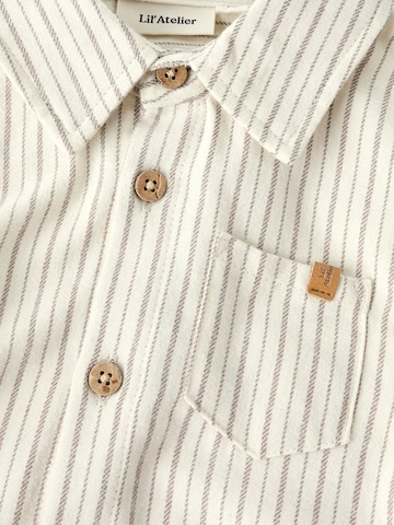 Lil'Atelier - Ajuste confortable Camisa en blanco