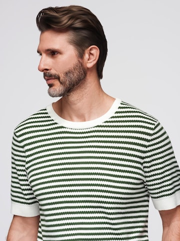 Tricou de la Ombre pe verde