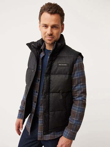 MEXX Bodywarmer in Zwart: voorkant