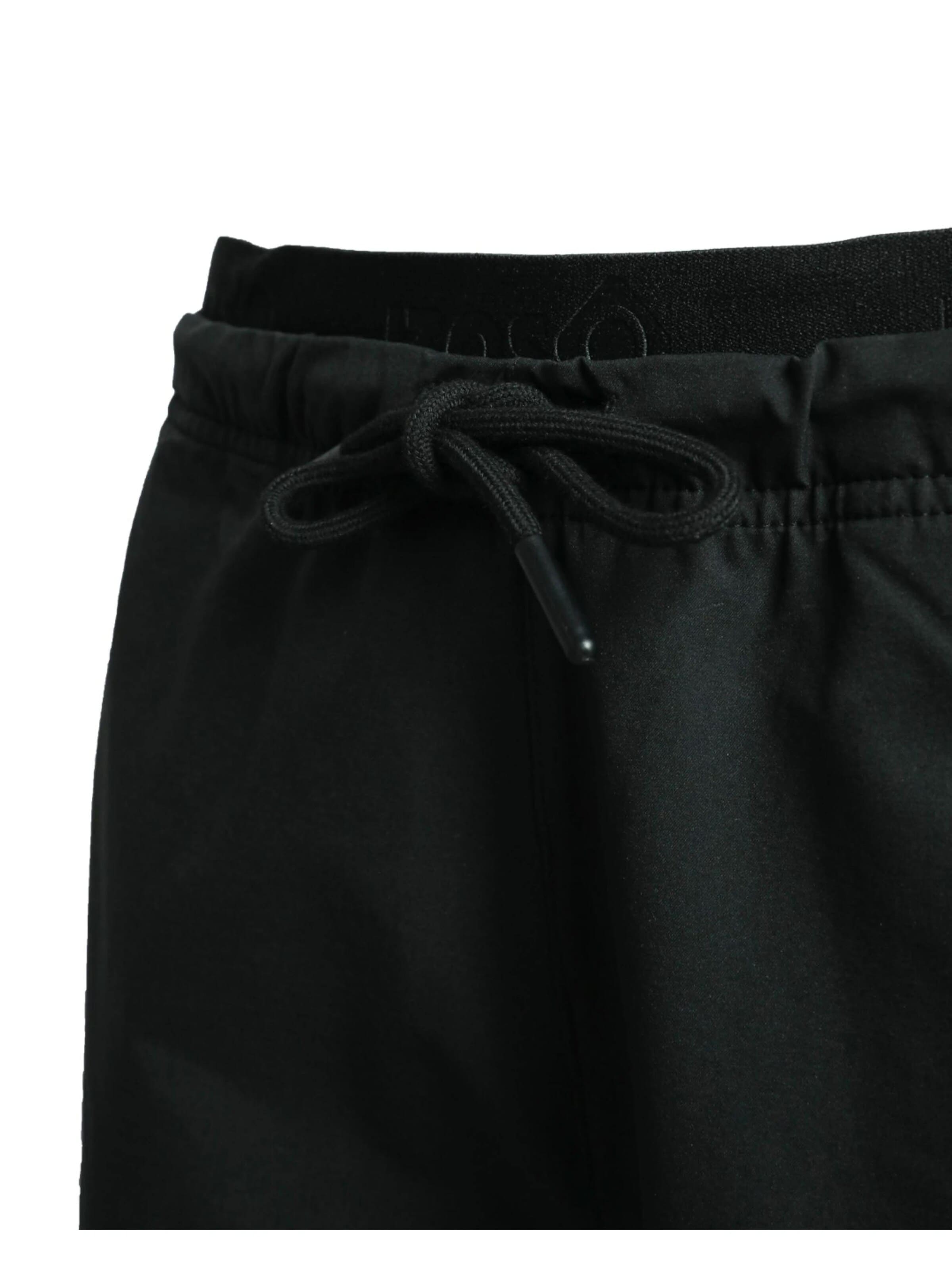 Izas - regular Pantalón deportivo 'BERMUDA MUJER  GLEN W' en negro
