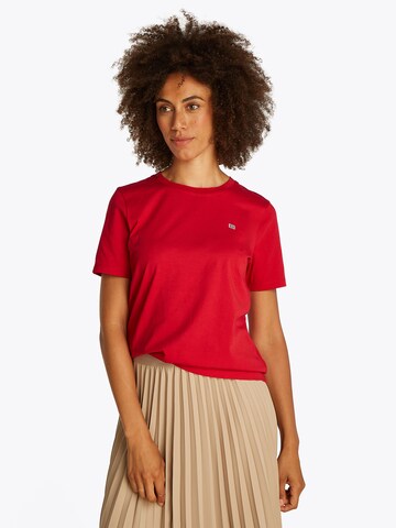 T-shirt TOMMY HILFIGER en rouge : devant