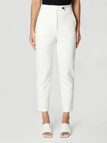 regular Pantaloni 'Carina' di Guido Maria Kretschmer Women in bianco: frontale