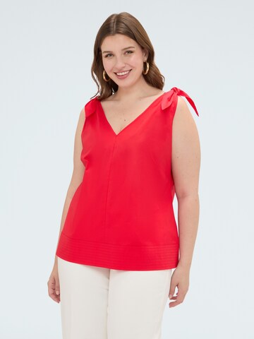 Fiorella Rubino - Top en rojo
